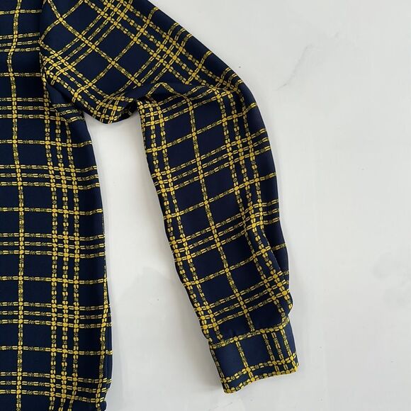 Ann Taylor Petite Button Down Long sleeve Top Sz XXSP - Picture 4 of 12